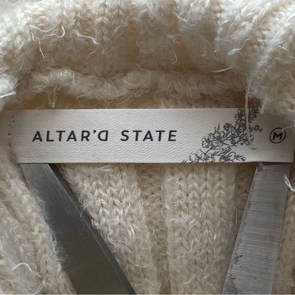 NWT Altar'd State Off White Oversized FuzzyTurtleneck Ribbed Sweater Size Medium - Picture 11 of 16